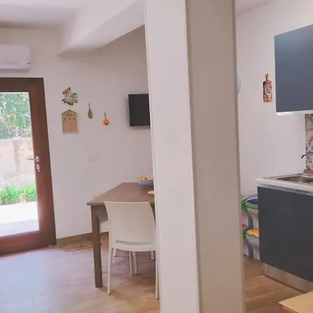 Semesterbostad Sole Mare Pizzolungo